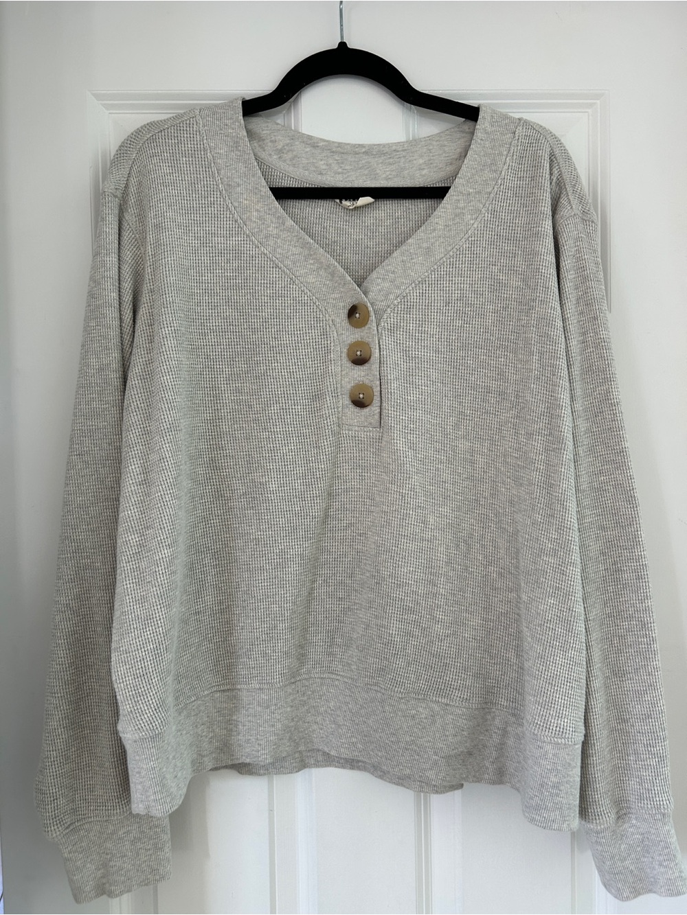 PACT Thermal Waffle Henley Pullover – Size L